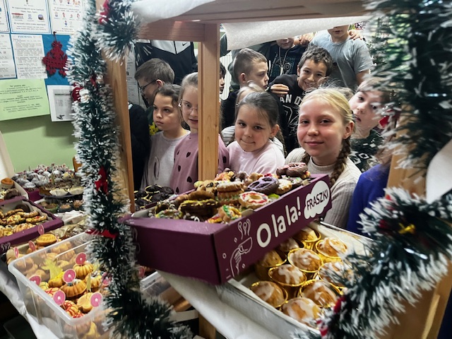 Miniatura artykułu Babeczki, pierniczki, świąteczne ciasteczka i gofry